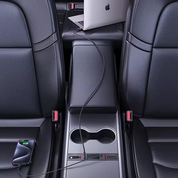 Перехідник HUB Usams US-SJ649 60W Car Central Control Charging HUB For Tesla (3/Y) 70778 фото