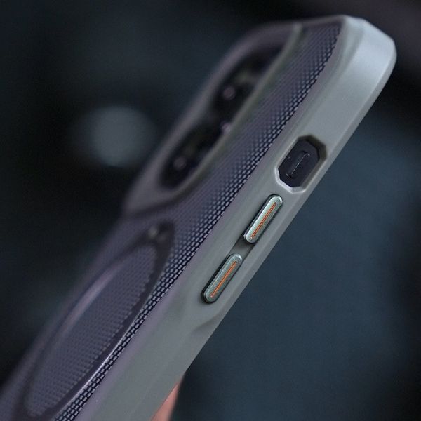 TPU+PC чохол Metal Buttons with MagSafe Carbon Ring для Apple iPhone 15 (6.1") 73484 фото