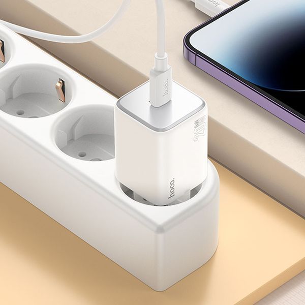 МЗП Hoco N40 Mighty PD20W (1USB-C) + кабель Type-C to Lightning 69107 фото
