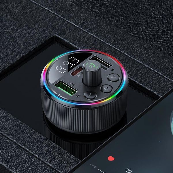 АЗП FM модулятор Hoco E82 Guerrero PD30W+QC3.0 (2USB-A/1C) 71137 фото