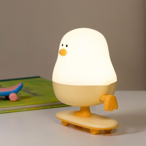 Уцінка Нічник L63 Chicken on a Skateboard 79743 фото