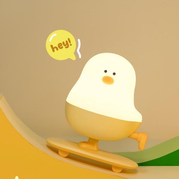 Уцінка Нічник L63 Chicken on a Skateboard 79743 фото
